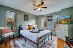Pet Friendly|Hot Tub+Fire Pit|Screened in Porch