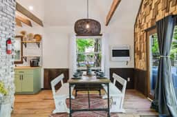 Cozy Cabin w/ Lake Access- Great Couples Retreat