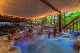 Crest View Retreat - Image 4