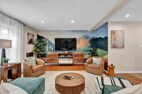 Sleeps 14 | Hot Tub ·Fire Pit | Pool/Beach Access