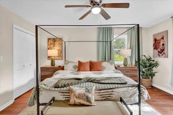Sleeps 14 | Hot Tub ·Fire Pit | Pool/Beach Access