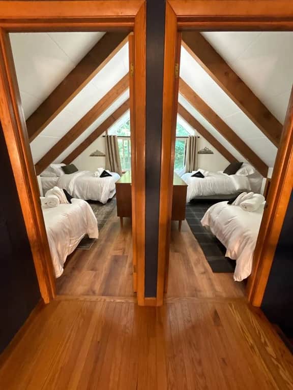 5 BR-Sleeps 14-Lake Harmony Escape