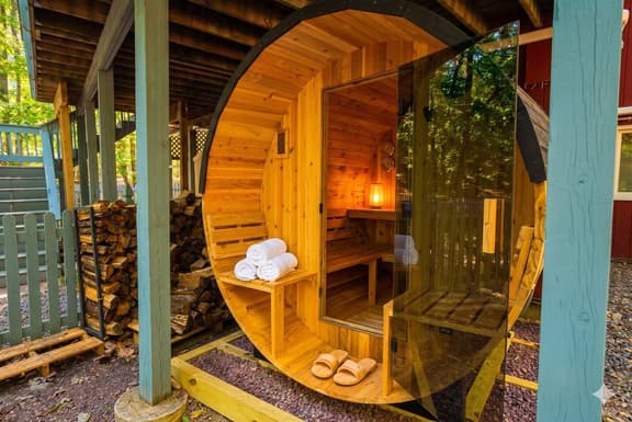 The Leisure Lodge - Image 1